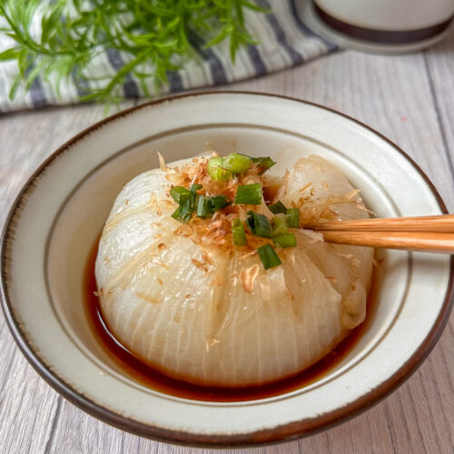 レンジで絶品♩まるごと新玉蒸し