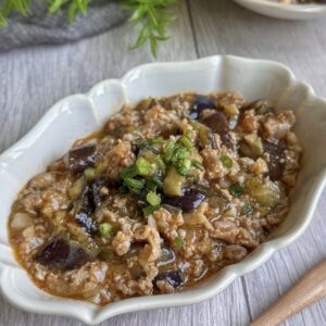 レンジで簡単♩洗い物ひとつで麻婆茄子